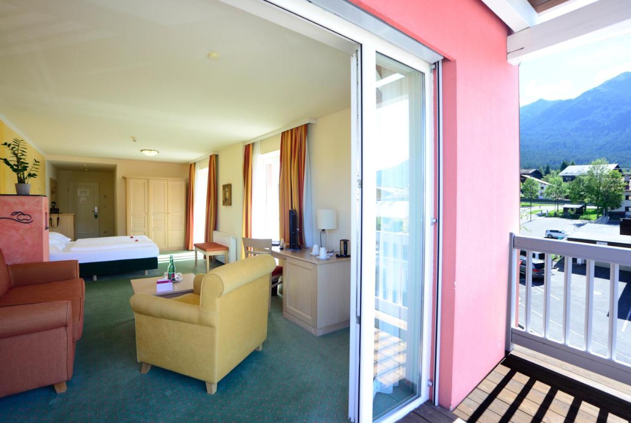 Das Hotel Eden - Das Aktiv- & Wohlfuehlhotel In Tirol Auf 1200M Hoehe 제펠드 인 티롤 외부 사진