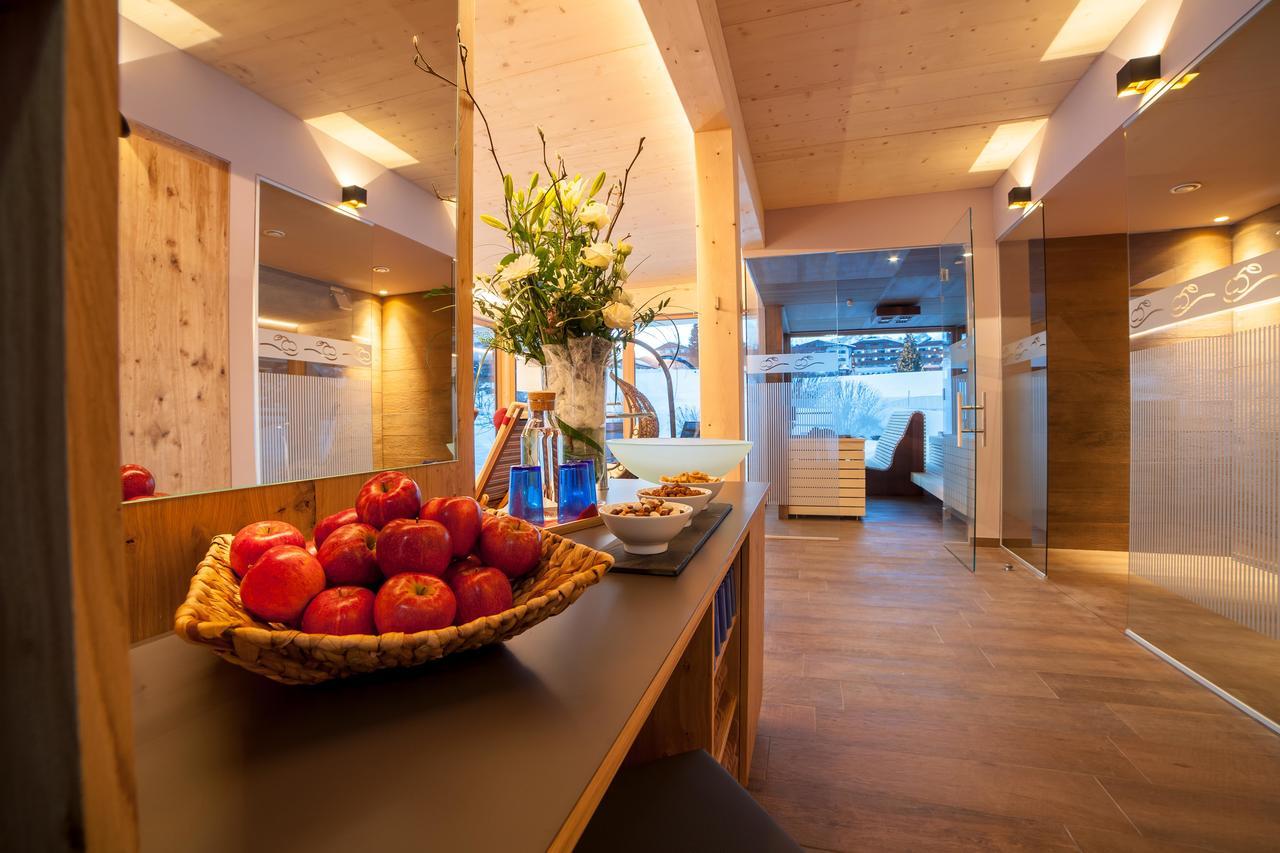 Das Hotel Eden - Das Aktiv- & Wohlfuehlhotel In Tirol Auf 1200M Hoehe 제펠드 인 티롤 외부 사진