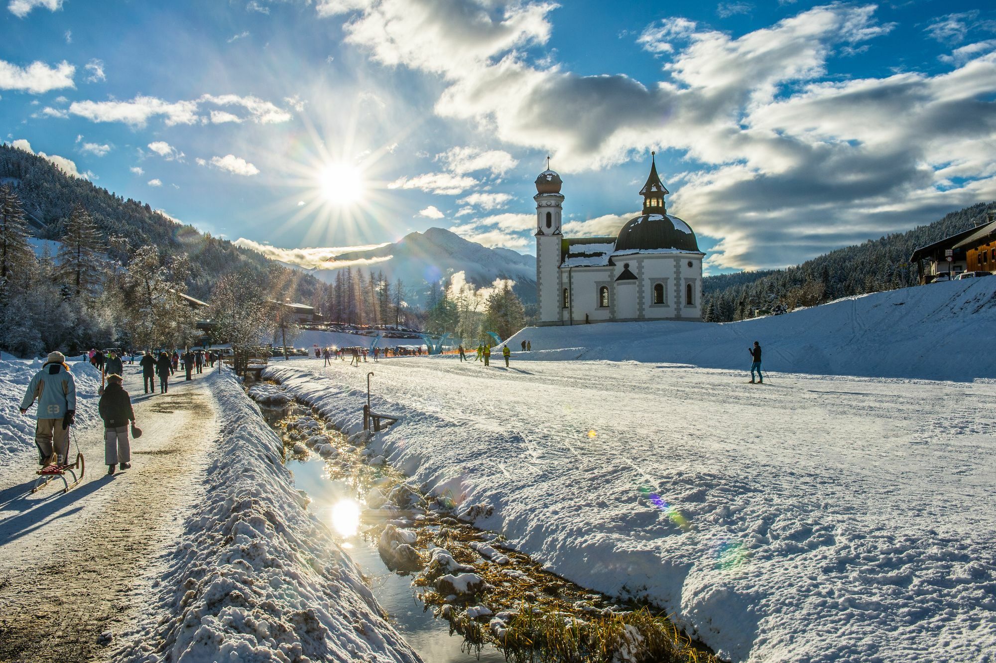Das Hotel Eden - Das Aktiv- & Wohlfuehlhotel In Tirol Auf 1200M Hoehe 제펠드 인 티롤 외부 사진